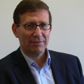 Julio C. Durand, Secretario Académico, Universidad Austral, Argentina