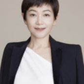 Dora Yang