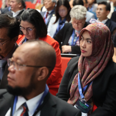 ICDELS24 mutlicultural audience in auditorium
