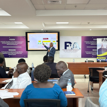 Kamel Ayadi leading training workshop